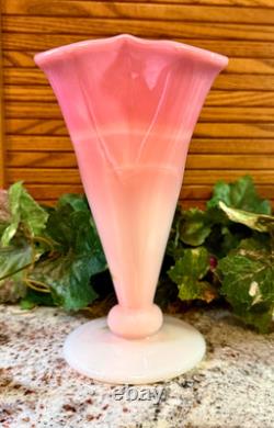 SCARCE FentonGIFT SHOP EXC. ROSALENE FLORAL FLARED TRUMPET VASE 2004