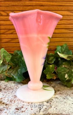SCARCE FentonGIFT SHOP EXC. ROSALENE FLORAL FLARED TRUMPET VASE 2004