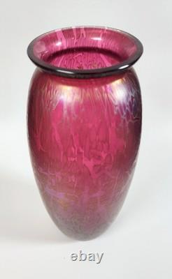 SIGNED Michael Harris Studio Art Glass 10 Vase Iridescent Cranberry Pink