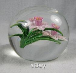 STEVE LUNDBERG Glass Paperweight 3 Pink Daffodils / Jonquils 1990 Signd w Cane