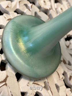 Stuart Abelman Jack in the Pulpit Iridescent Pink Art Glass Vase 10 inch Signed