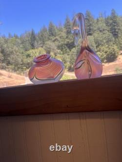Stuart Abelman Swan Bud Vase Iridescent Pink Pulled Feather Hanging Heart Signed