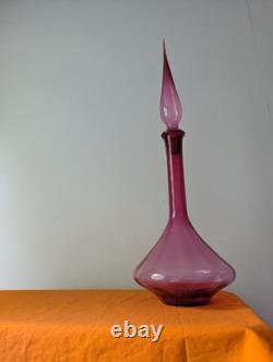 Stunning Hot Pink Magenta Genie Bottle Glass Decanter MCM Retro Empoli 1960s Stunning Hot Pink Magenta Genie Bottle Glass Decanter MCM Retro Empoli 1960s