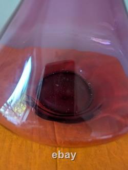 Stunning Hot Pink Magenta Genie Bottle Glass Decanter MCM Retro Empoli 1960s