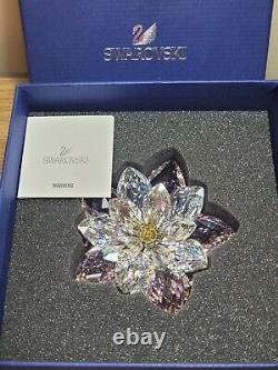 Swarovski Paradise Flowers Waterlily Rosaline 1141674 In Box Excellent