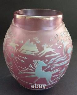 Tony Hanning Cameo Glass Vase, Crazy Horse. Australian Art / Studio Glass