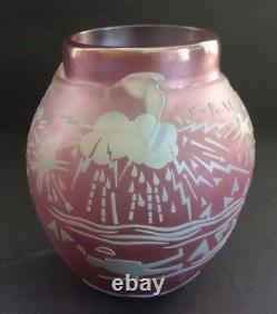 Tony Hanning Cameo Glass Vase, Crazy Horse. Australian Art / Studio Glass