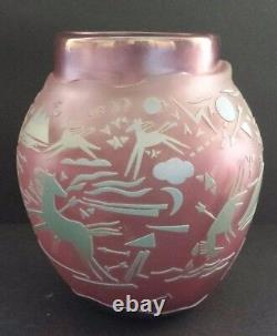 Tony Hanning Cameo Glass Vase, Crazy Horse. Australian Art / Studio Glass