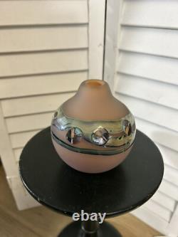 Unsigned ball vase pink with applied irridescent decoration stunning art glass