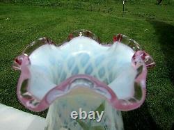 VINTAGE FENTON FRENCH OPALESCENT Pink Crest TRELLIS HURRICAN CANDLE LAMP 11H