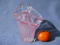 Vicke Lindstrand Art Glass Pink Vase Signed