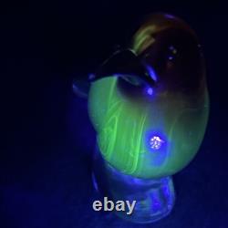 Vintage Elio Raffaeli ARS Murano Pink to Red Crystal Bird Uranium Glows Green