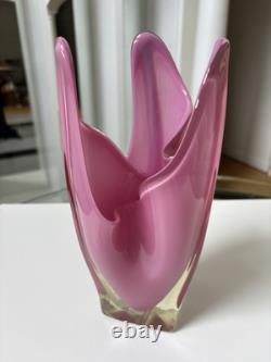 Vintage Japanese Art Glass IWATSU HINERI Pink Opalescent & Clear Trilobate vase