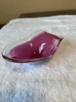 Vintage Swedish Flygsfors Coquille Art Glass Bowl Pink And White Signed 1958