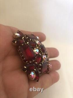 Vtg Art Glass Brooch Ruby Red & Pink Aurora Borealis Stones Gold tone setting D4