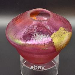 Vtg Signed Robert Eickholt Iridescent Pink Art Glass Vase Gold Foil Stretch 1995