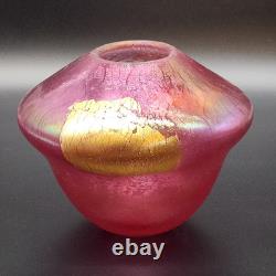 Vtg Signed Robert Eickholt Iridescent Pink Art Glass Vase Gold Foil Stretch 1995